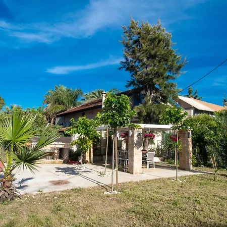 Case de vacanță Casa Messinis