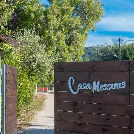 Casa Messinis Case de vacanță *